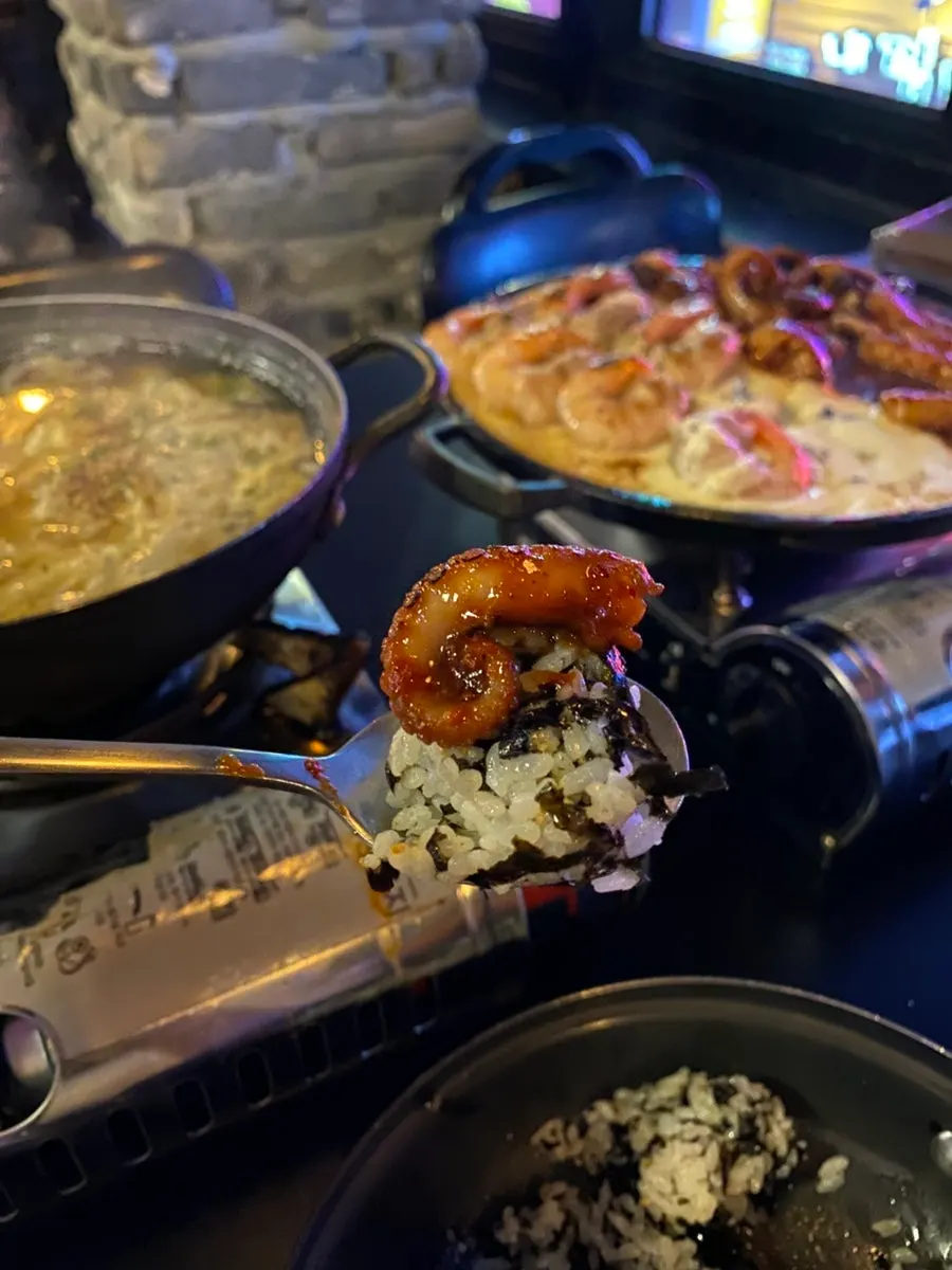주먹밥과 함께 먹는 통통한 쭈꾸미