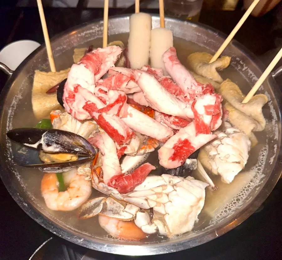 Beef brisket seafood odeng-tang with crab and mussels