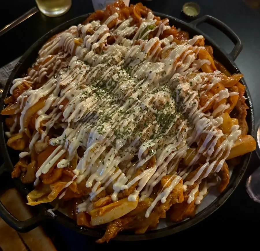 Omokjomok piled high with cheese