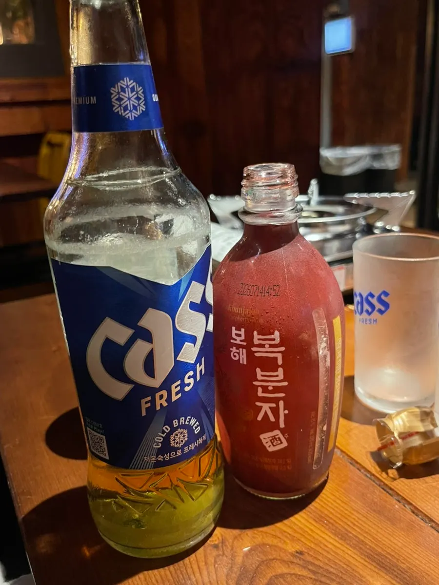복분자·사이다·소주로 구성된 복소사 세트