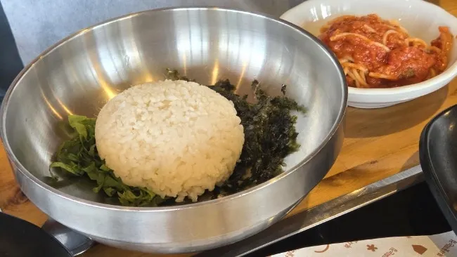 불향 가득한 직화쭈꾸미제육볶음 한 판