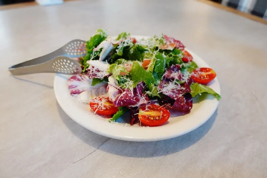 Garden salad at Bueokgan Sangmu Branch