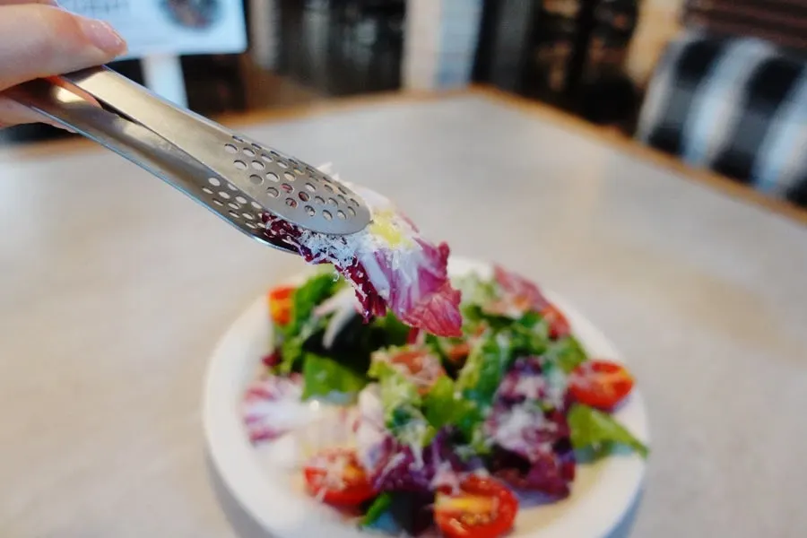 Close-up of the garden salad with rocket and leafy greens