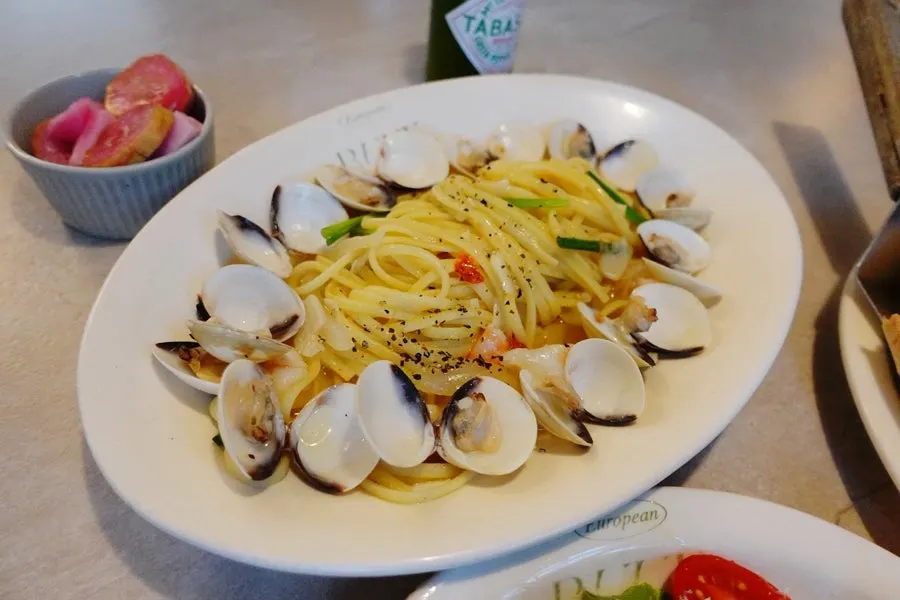 Vongole pasta at Bueokgan Sangmu Branch