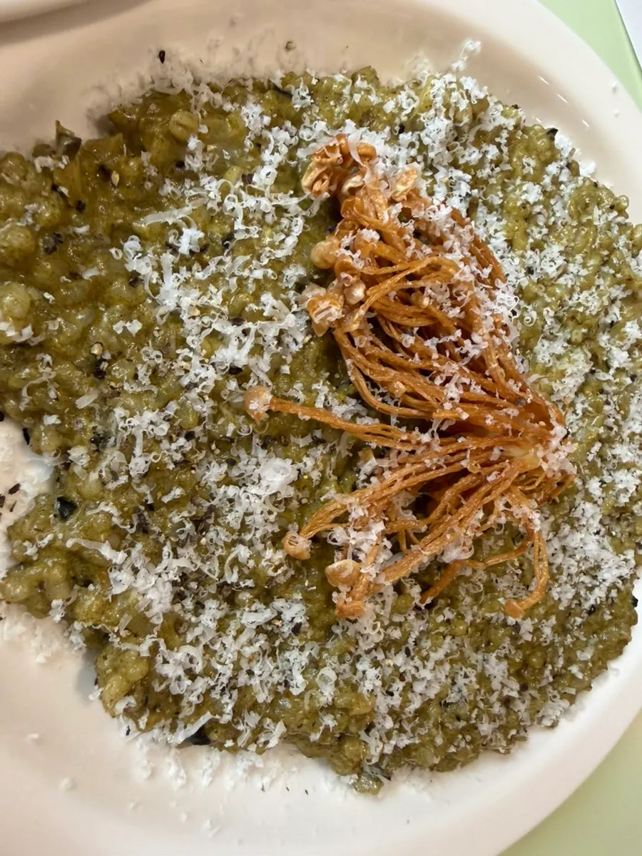 Truffle-scented mushroom cream gnocchi