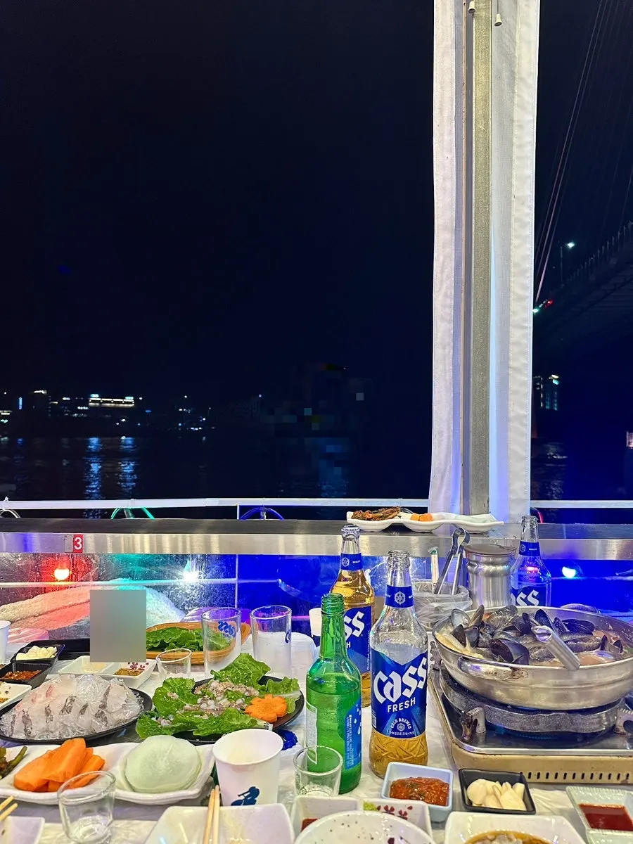 500일 기념 선물로 받은 꽃과 향수