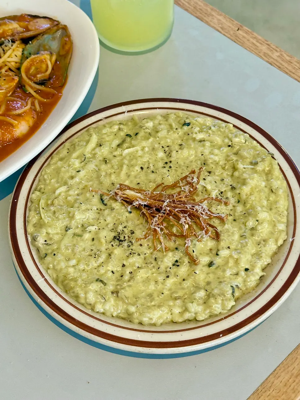 Cream risotto with abalone and clam meat