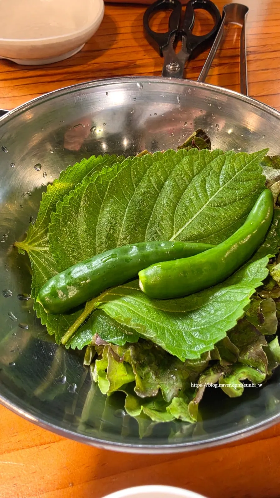 Basic side dishes and wrap greens served at the table