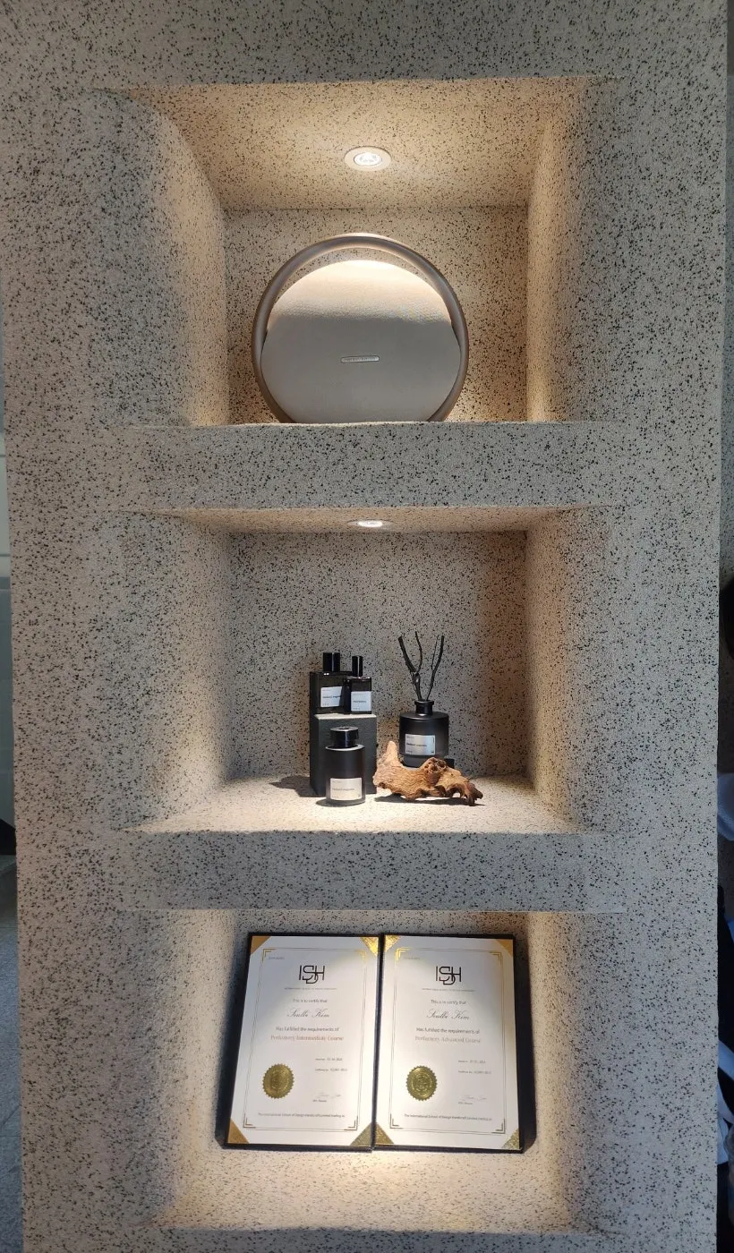 Vertical shot of a corner of the perfume workshop interior