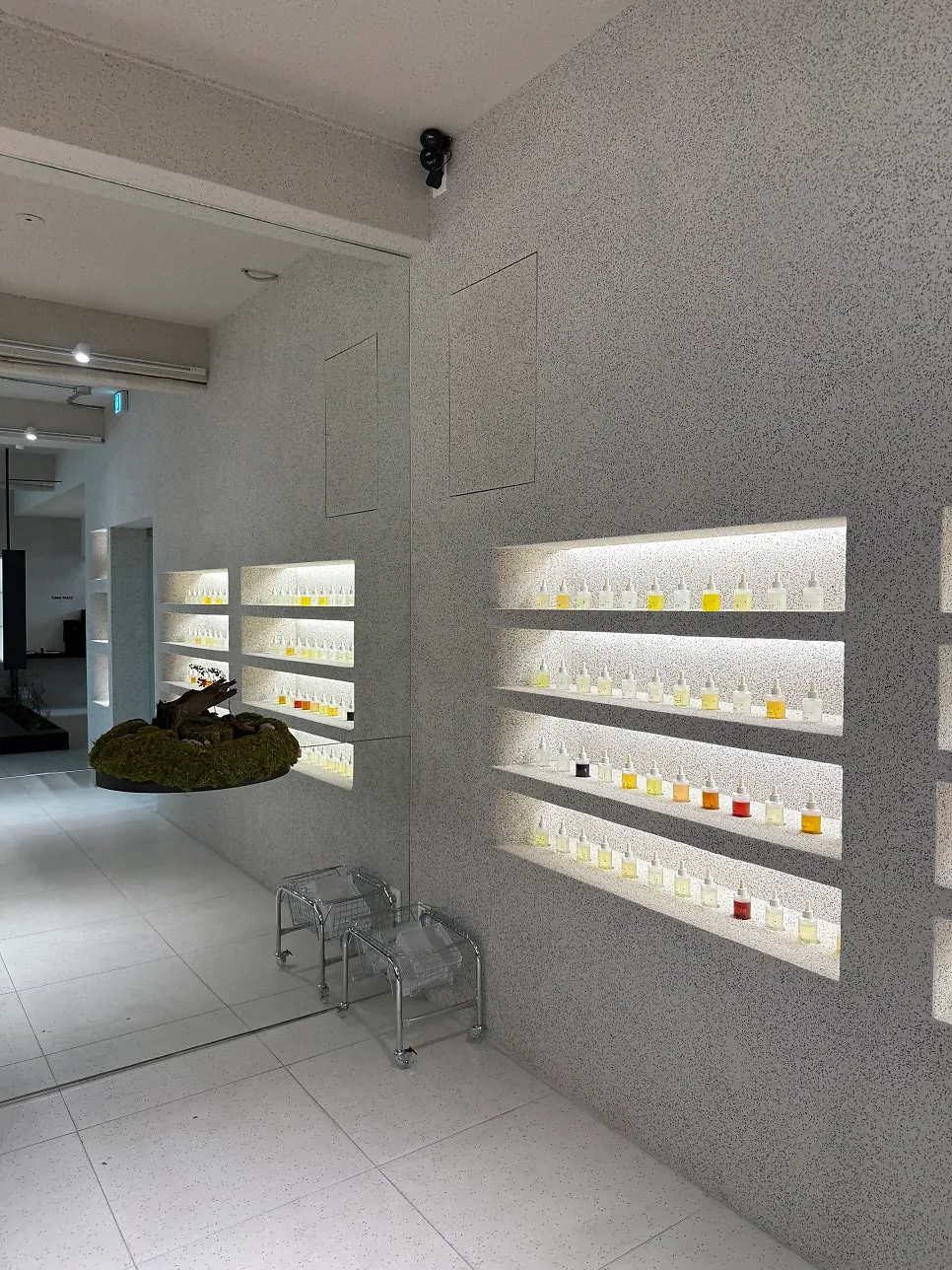 Blending seat setup at Muhwawon Perfume Workshop