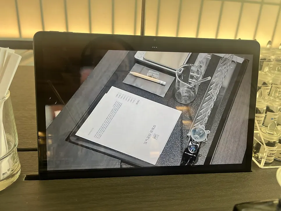 Tablet screen summarizing the experience steps