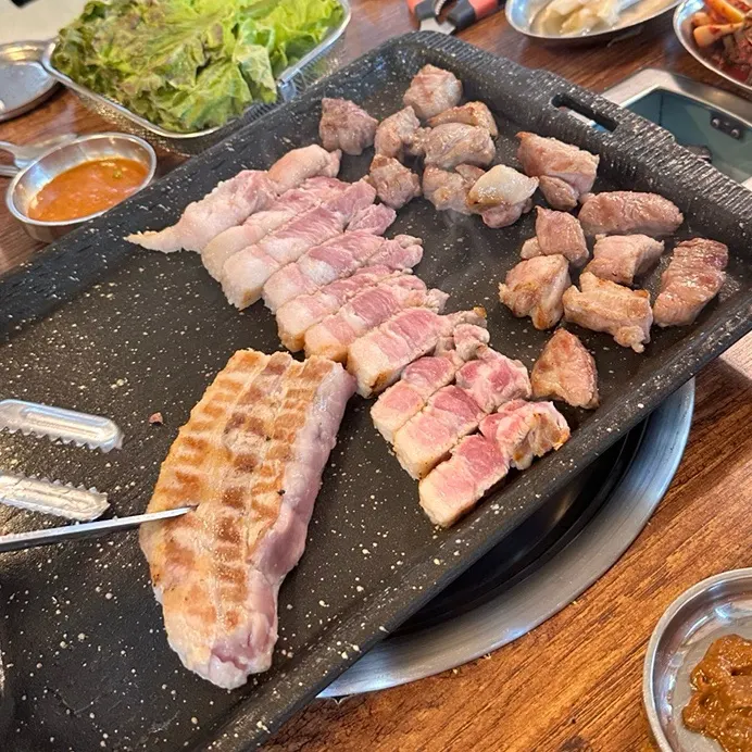 Pre-grilled meat served at the restaurant