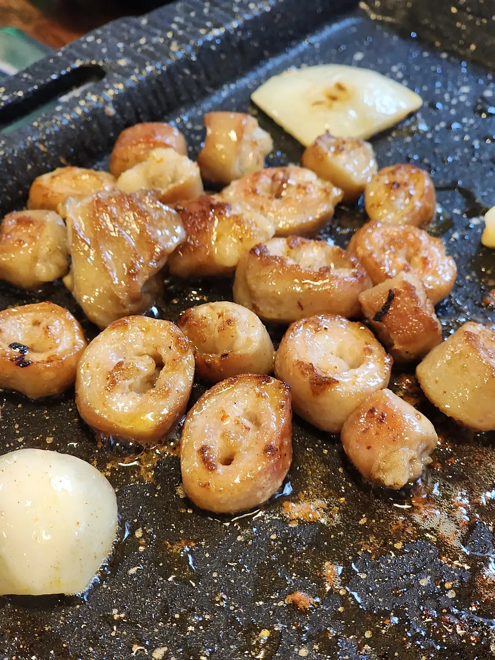 Golden-grilled makchang