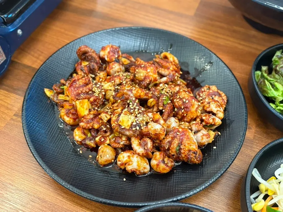 오동통한 쭈꾸미볶음 클로즈업
