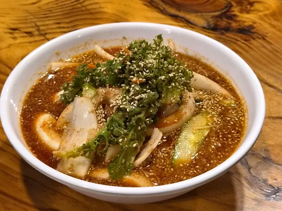 진한 국물의 불향집 시골된장찌개