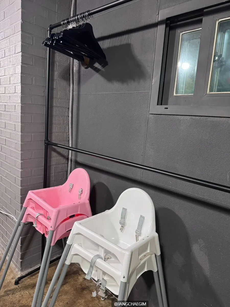 A seat at Bulhyangjip set up with a baby chair