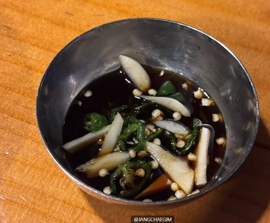 Bulhyangjip's special sauce with garlic and cheongyang chili added