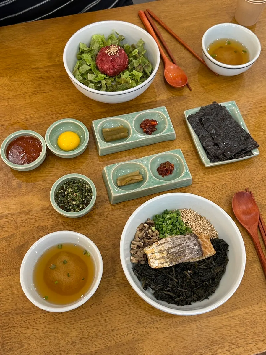 Basic side dishes: bibim jeotgal and pickles