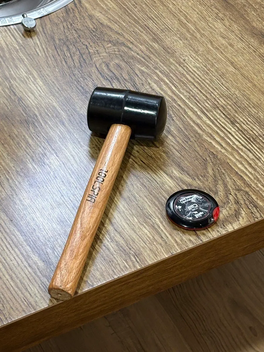 野球中継が流れている店内の画面