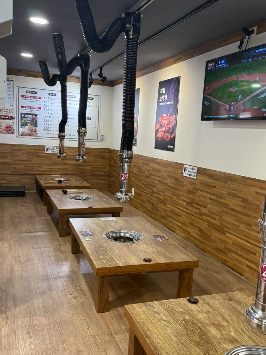 Restaurant interior with rooms and group seating