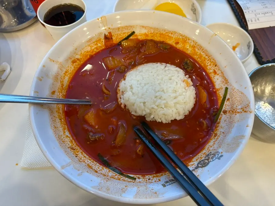 Rice added into the jjamppong broth