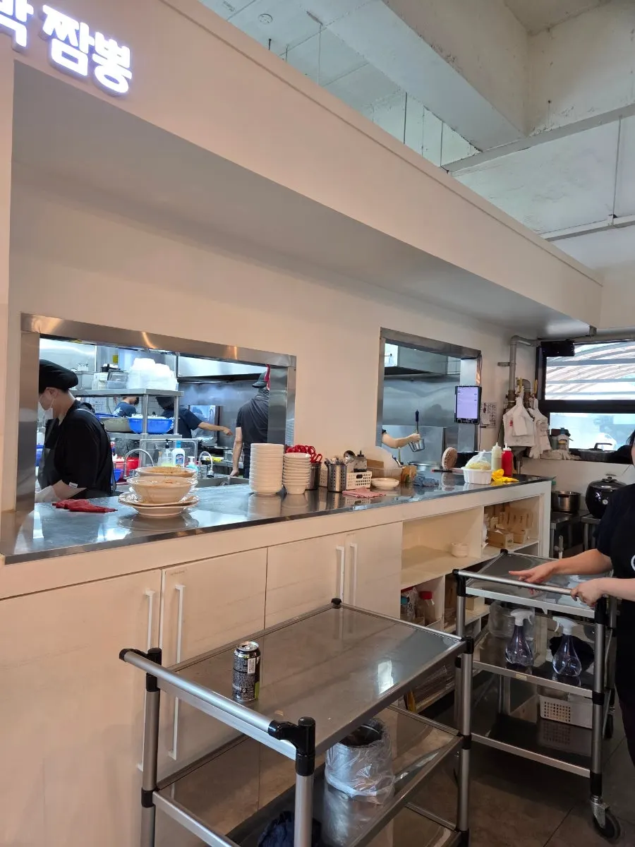Menu signage at Bultina Kkomak Jjamppong Sinbang Branch