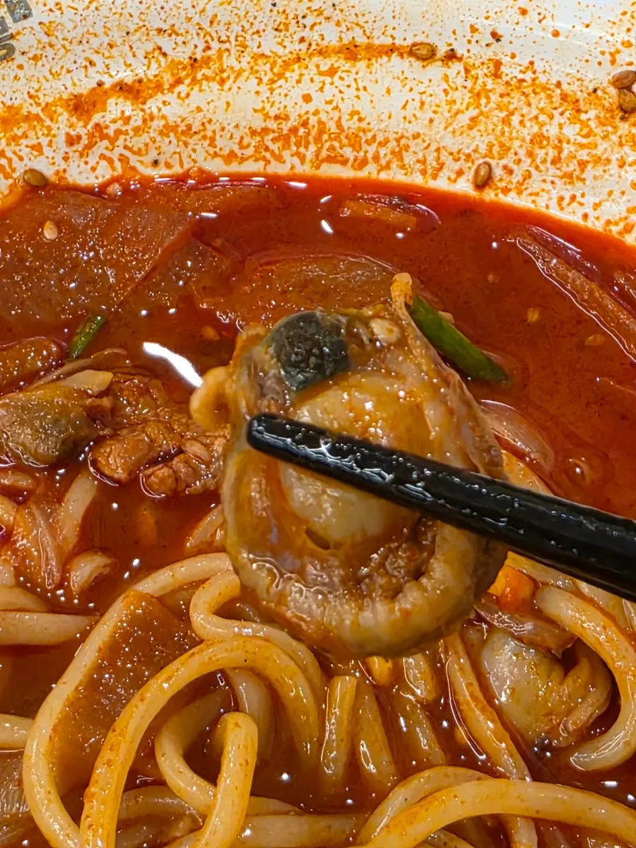 거의 비운 짬뽕 그릇