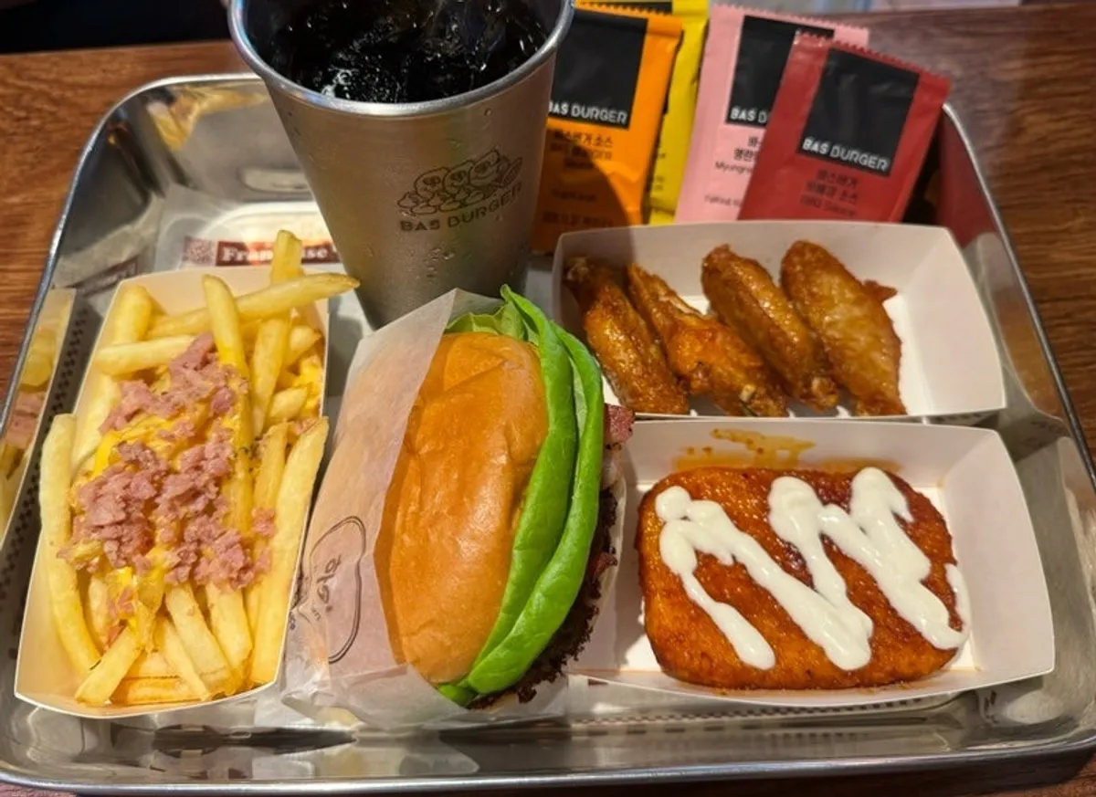 바스버거 연세암병원점 매장 전경