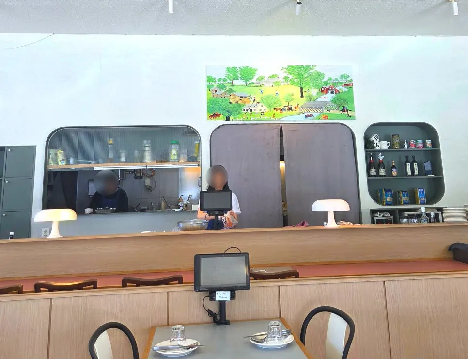 Open kitchen visible inside Bueokgan Suwan Branch