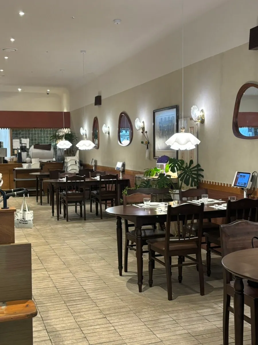 Sofa waiting area in front of the restaurant