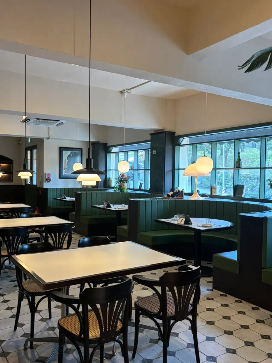 Dark-toned interior seating at Bueokgan Haeundae Branch