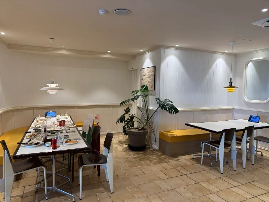Table and vintage chairs at Bueokgan Haeundae Branch