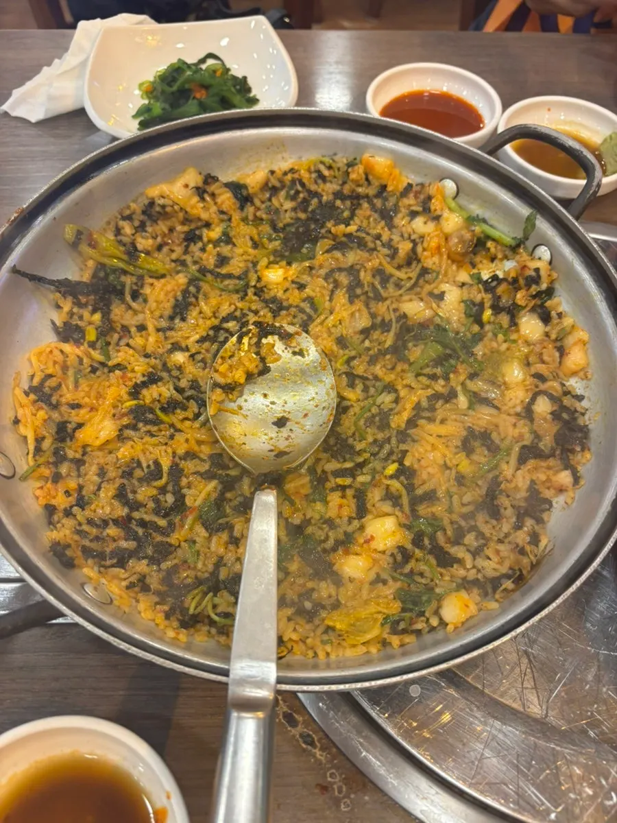 Fried rice being prepared tableside