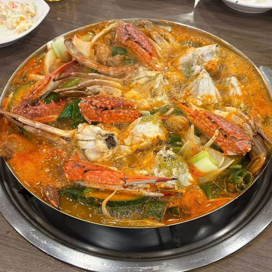 海鲜名家东海海鲜汤招牌料理