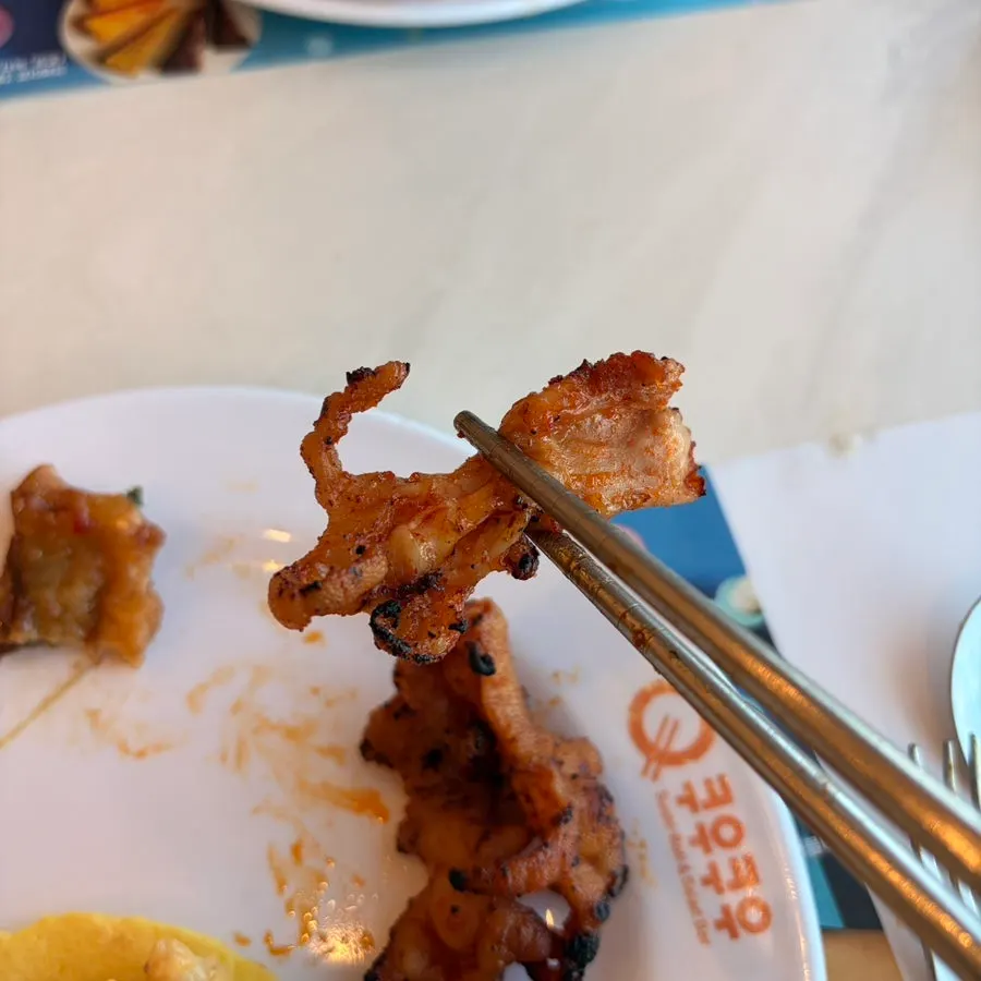 Meat and seafood ingredients prepared at the self-grill zone