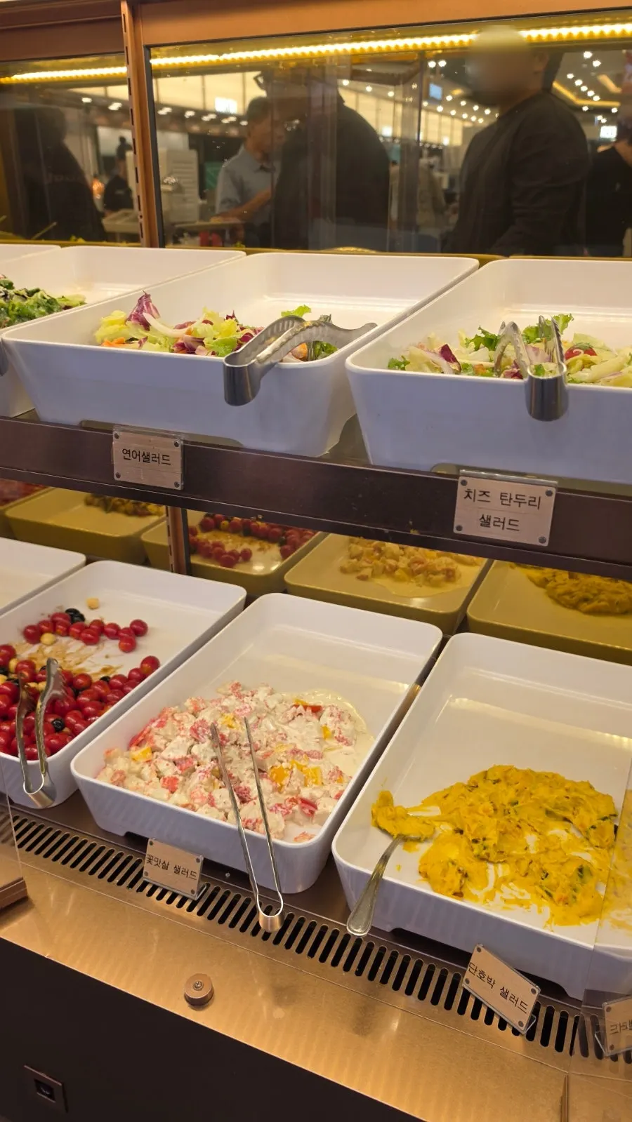 Salad corner at KuuKuu Gold Bupyeong Branch