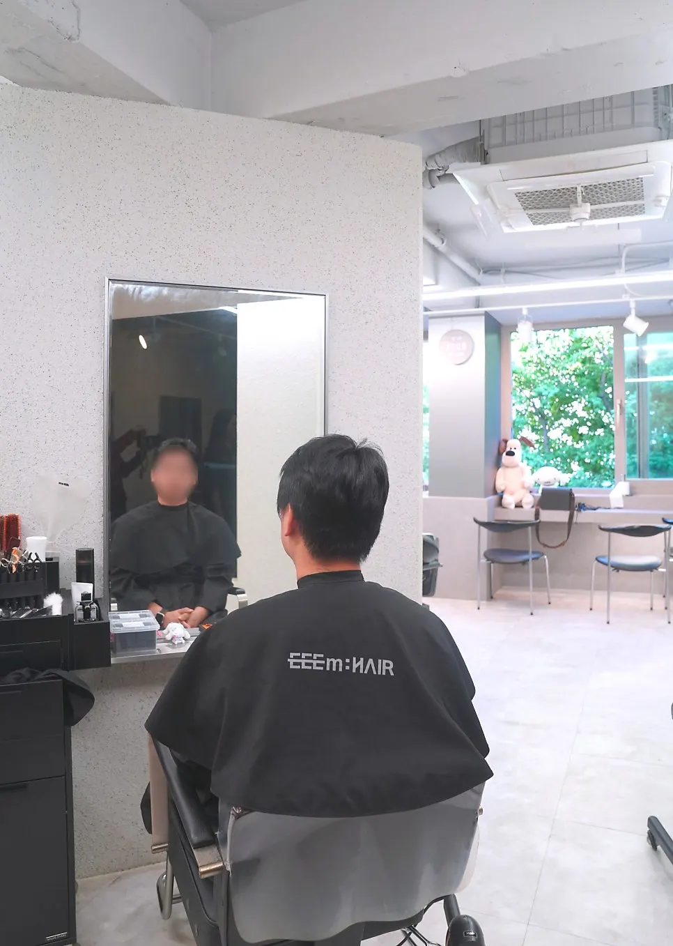 커트 전 옆머리가 뜬 상태 확인