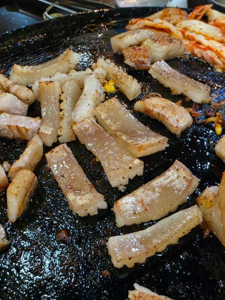 쫄깃한 식감의 항정살 추가 메뉴