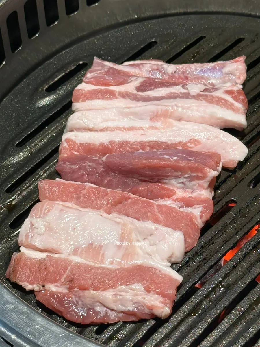 돼지생갈비 뼈삼겹살 그릴링