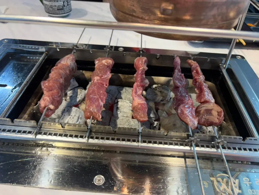 주문한 생양꼬치 한 접시