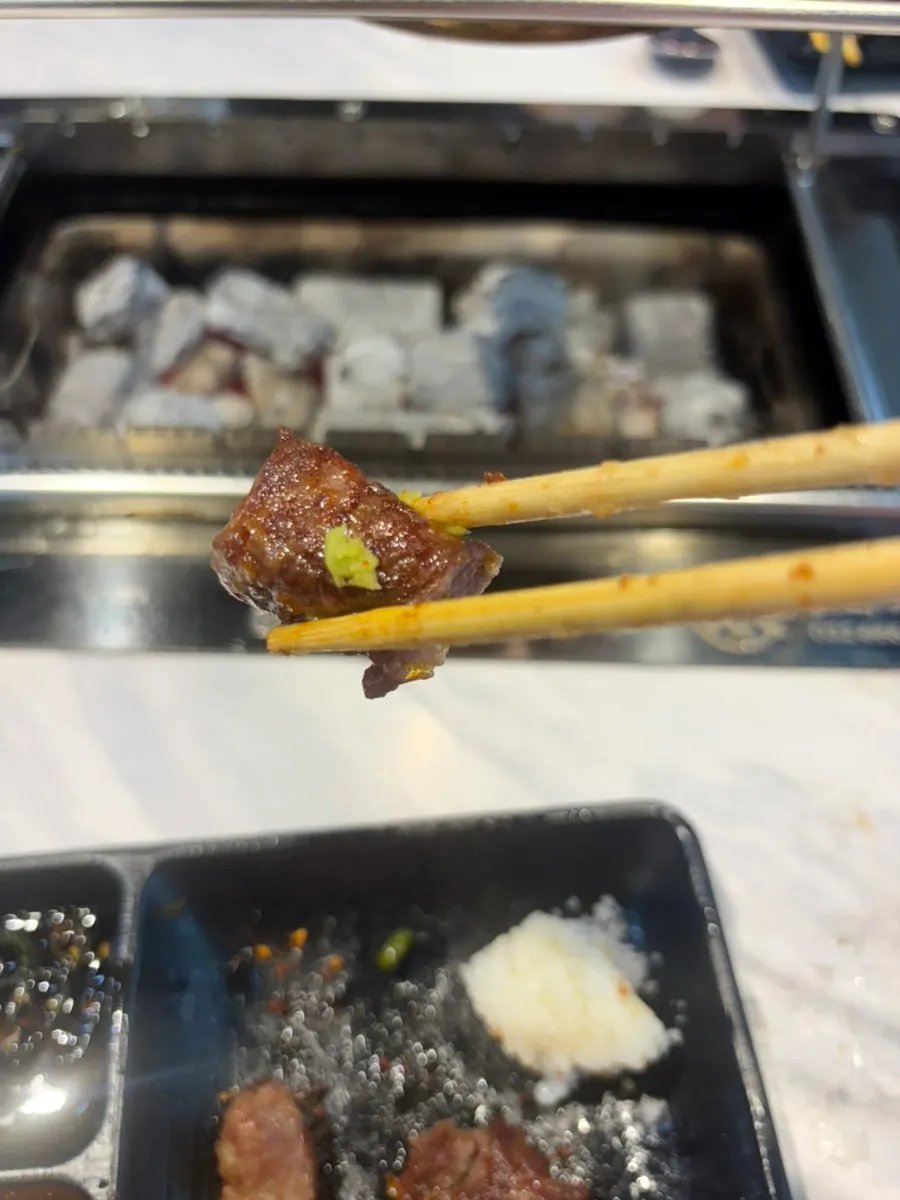 양꼬치와 함께 곁들인 시즈닝