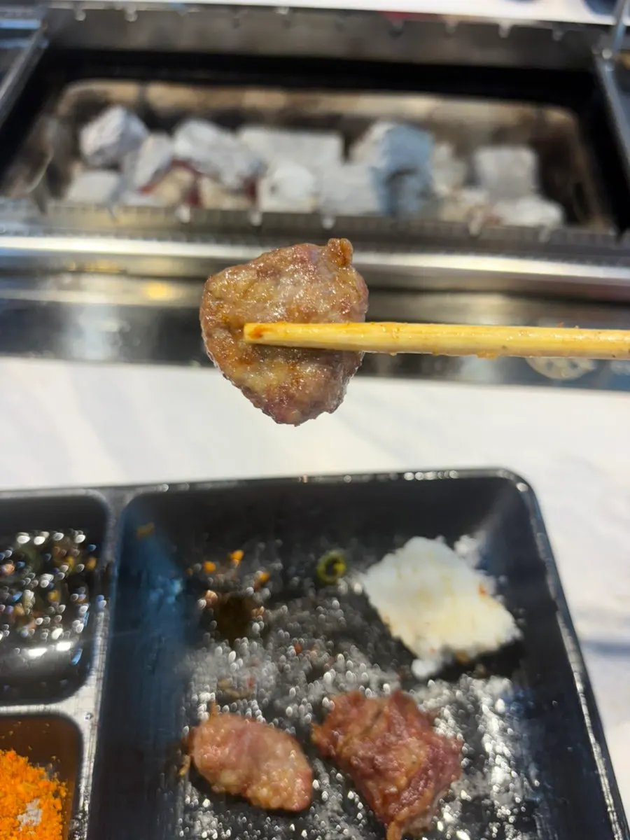 다 익은 양꼬치 클로즈업