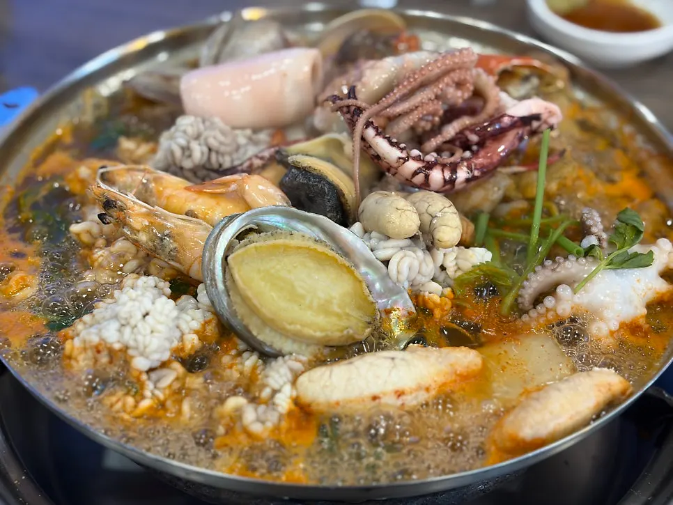 Seafood stew with octopus and abalone