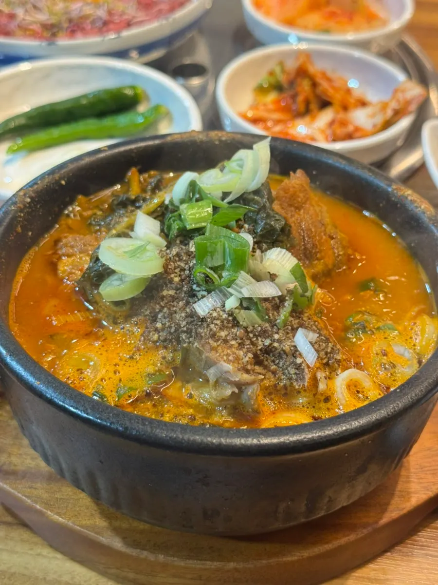 Gamjatang and pork belly menu set