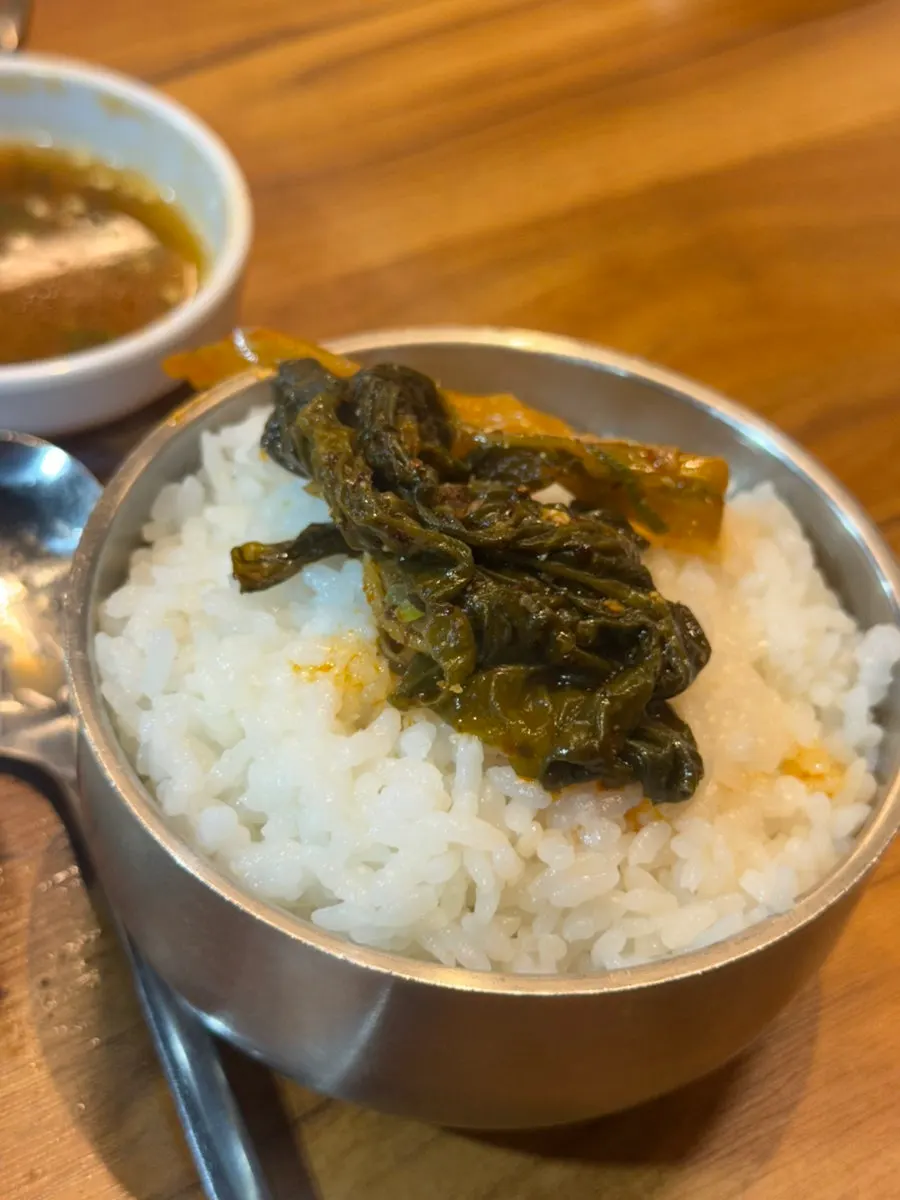Pork bone hangover soup with rice and siraegi