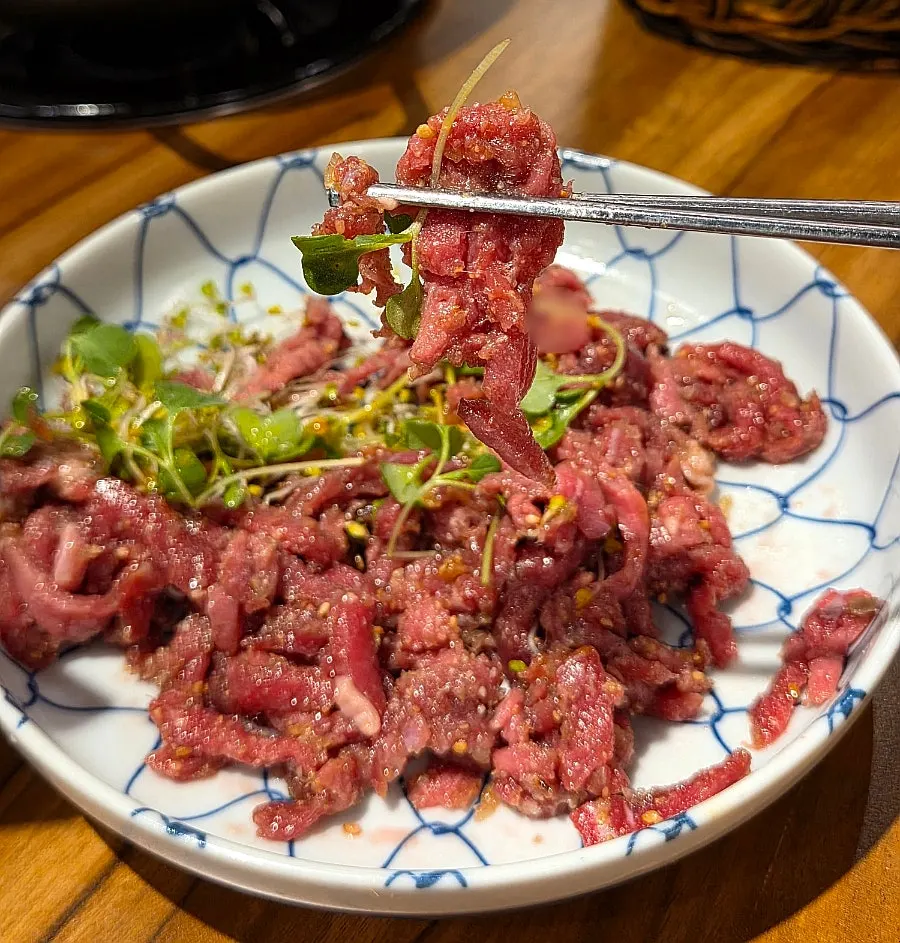 Plate of seasoned beef tartare