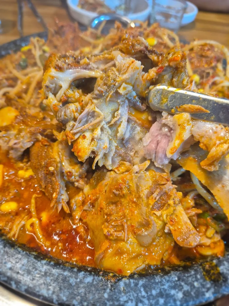 從骨頭分離的軟嫩肉塊