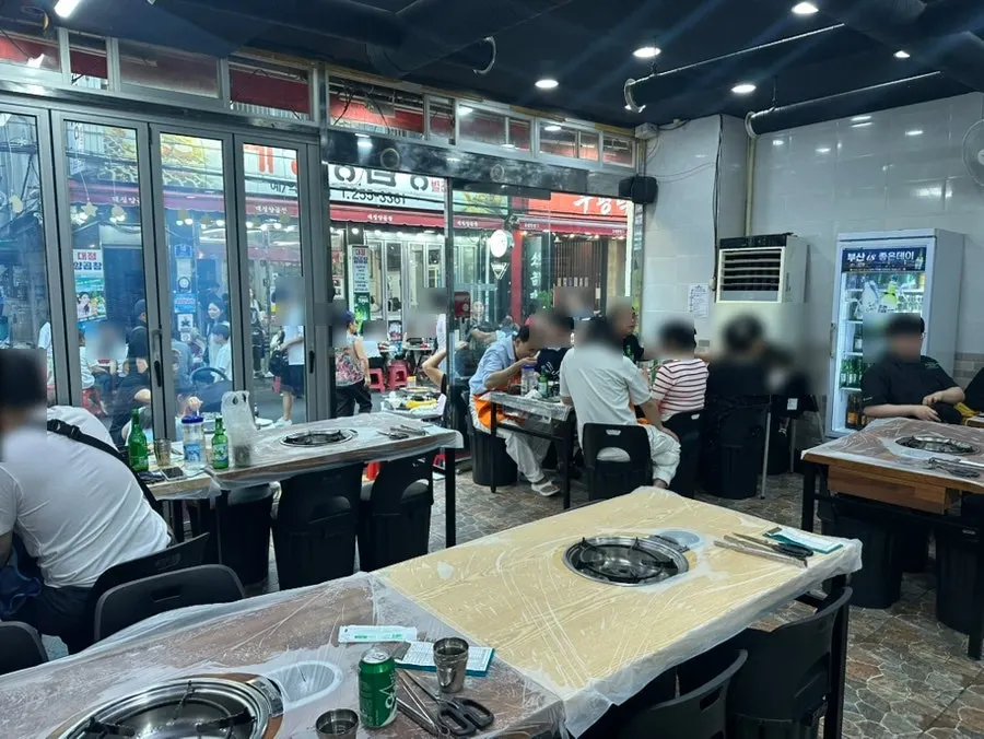 부평양곱창 옆 가게 내부 테이블