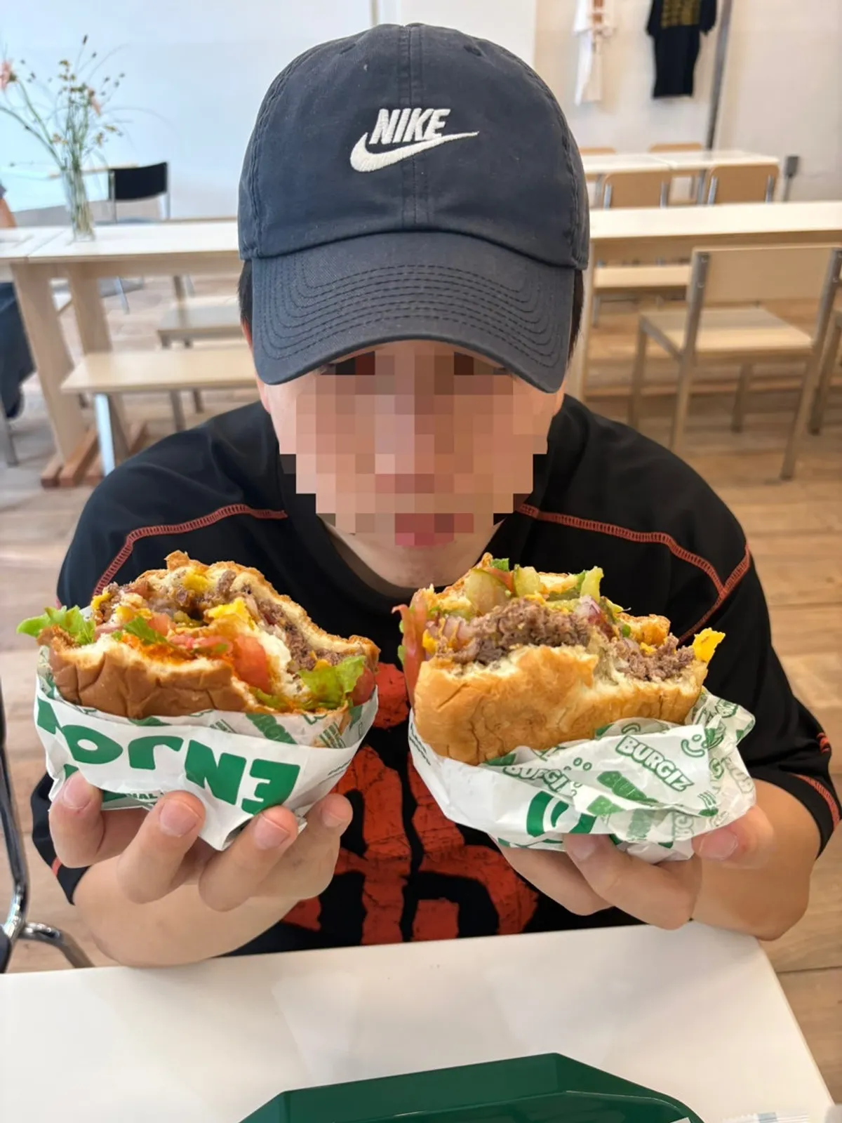 Signature photo of a Burgiz Daeheung gourmet burger