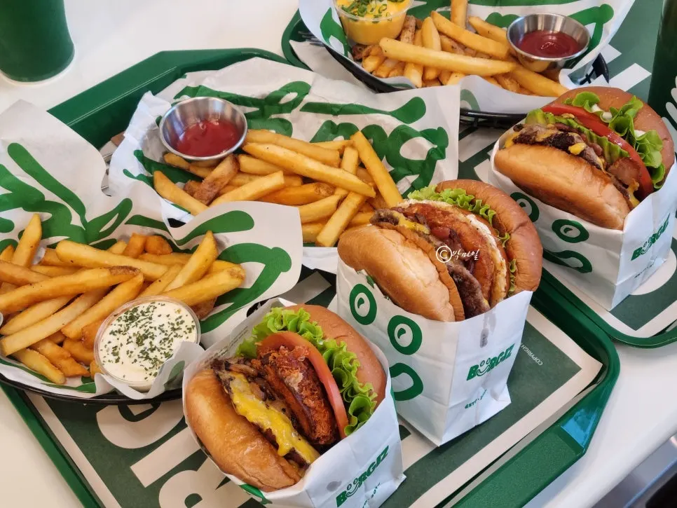 Table set with all three burger sets